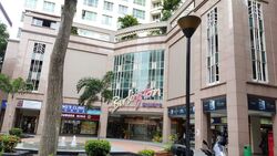 Burlington Square (D7), Retail #465991731
